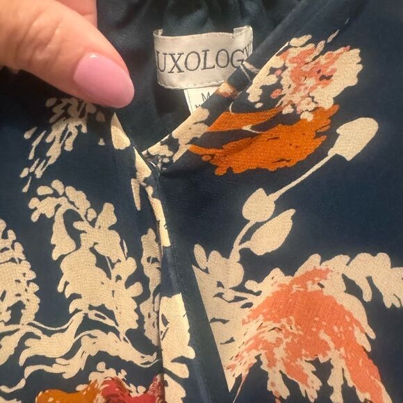 Luxology tiered maxi dress. Size medium. NWT. - Picture 6 of 8